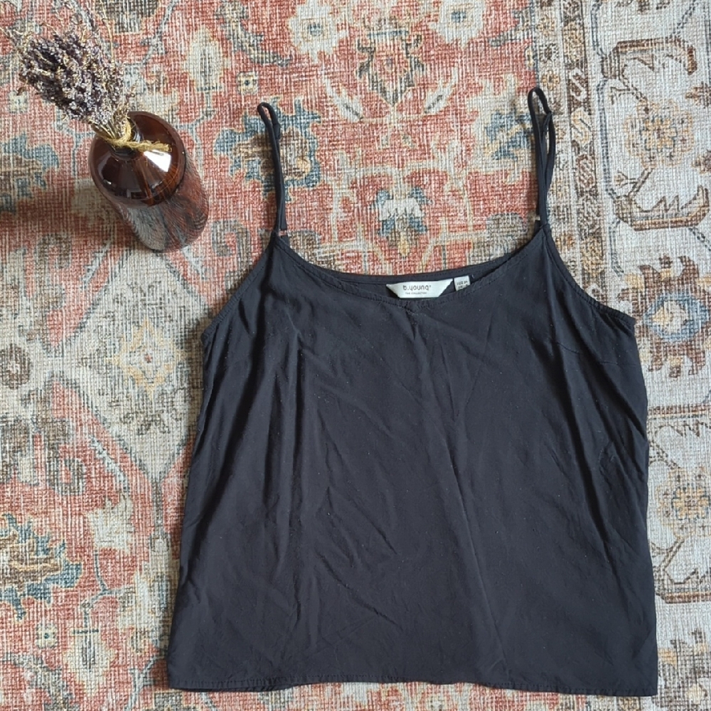 Elegant Black Camisole by Uniqlo